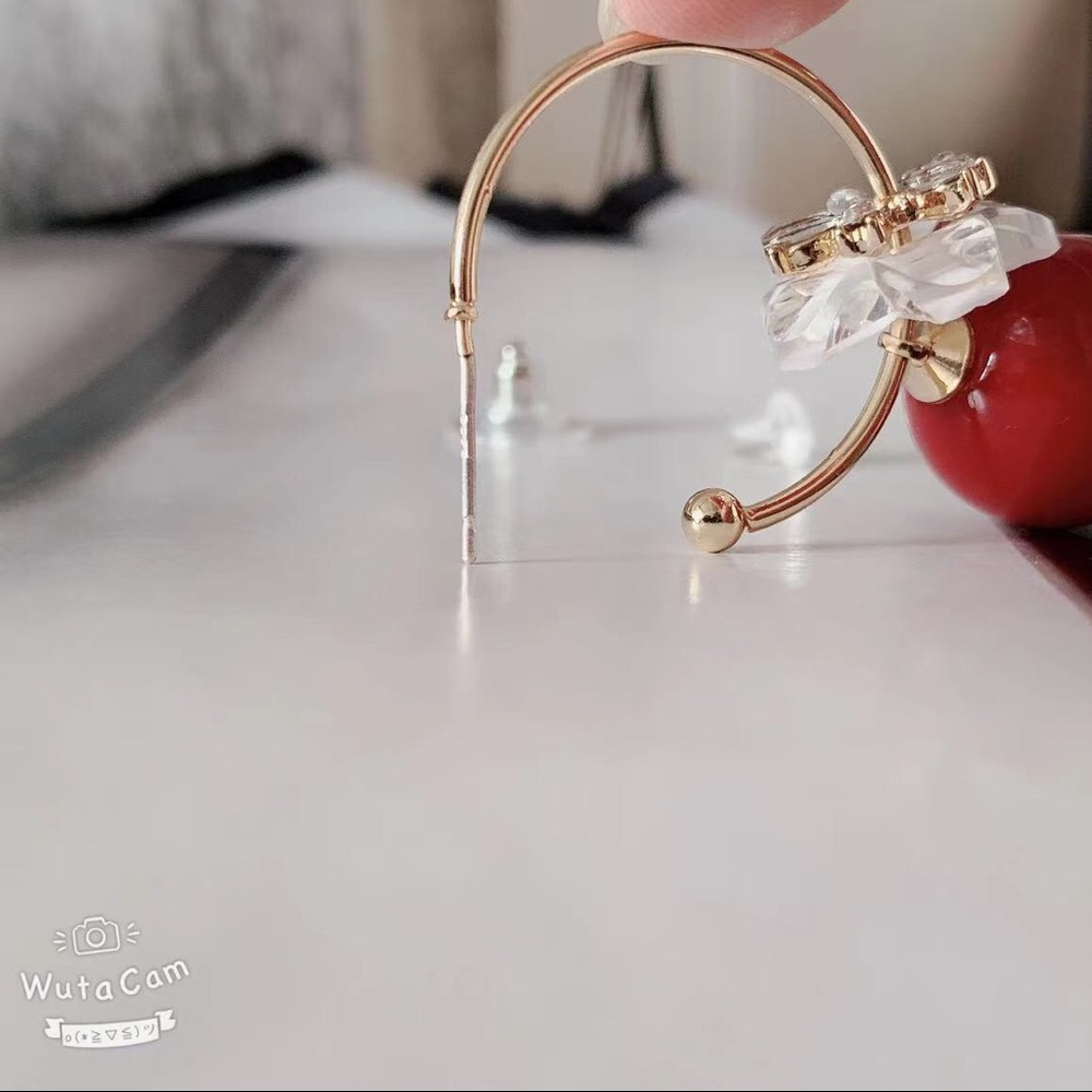 Earrings - Picture 4 of 5
